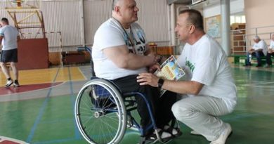 Володимир Карел з Тернопільщини більшу частину життя не ходить, але може “дати фору” багатьом Володимир Карел з Тернопільщини більшу частину життя не ходить, але може “дати фору” багатьом