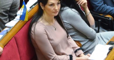 У нардепки Людмили Марченко знову проводять масові обшуки