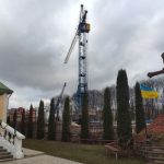 Будівельний кран – символ непереможної корупції Тернополя