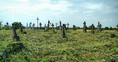 <strong>Шедевральних старовинних цвинтарів на Тернопільщині десятки,  але обласній владі байдуже?</strong>
