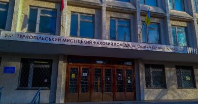 В’ячеслав Негода пропонує обласній раді знайти інше приміщення для ветеранів і не зазіхати на приміщення мистецького коледжу