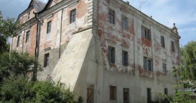 Будинок “Близнята” у Кременці отримав шанс на реставрацію! Будинок “Близнята” у Кременці отримав шанс на реставрацію!