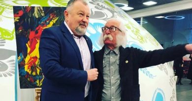 “Це замах на вчинення тяжкого злочину!” Михайло Апостол вирішив “довічно” стати власником творів Івана Марчука? “Це замах на вчинення тяжкого злочину!” Михайло Апостол вирішив “довічно” стати власником творів Івана Марчука?