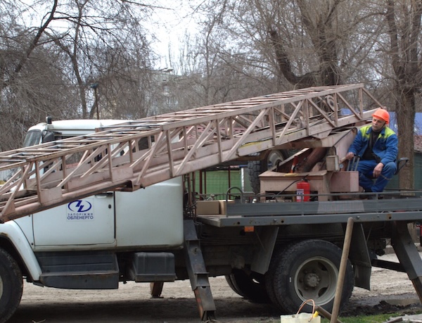 Відновлення світла у прифронтових регіонах