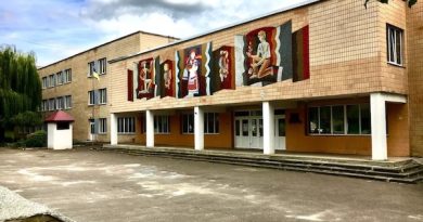 Попри протести вчителів: у школі №22 Тернополя офіційно призначили нового директора Попри протести вчителів: у школі №22 Тернополя офіційно призначили нового директора